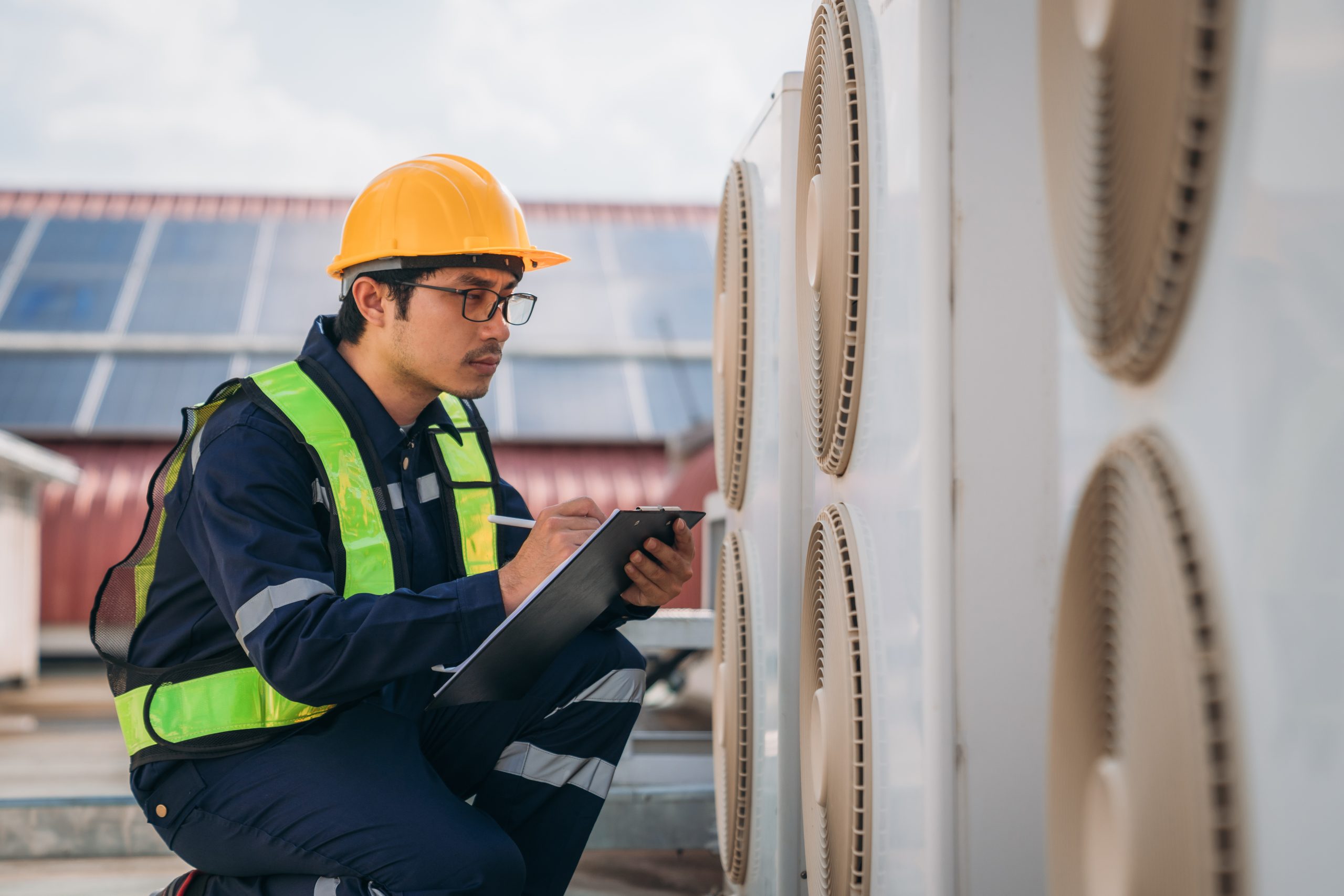 engineers is checking the air conditioning cooling 2025 03 18 11 12 17 utc 1 scaled